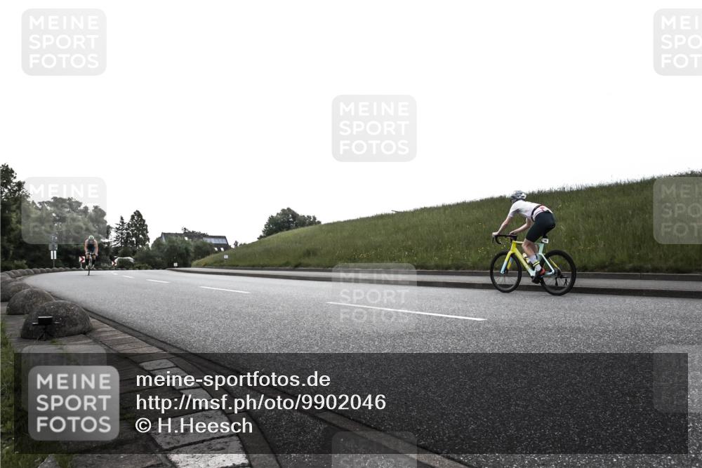 21.06.2026 - 29. Vierlanden-Triathlon H.Heesch http://msf.ph/oto/9902046 21.06.2026 09:32:08 Radfahren 131, 175, 205, 275 meine-sportfotos.de