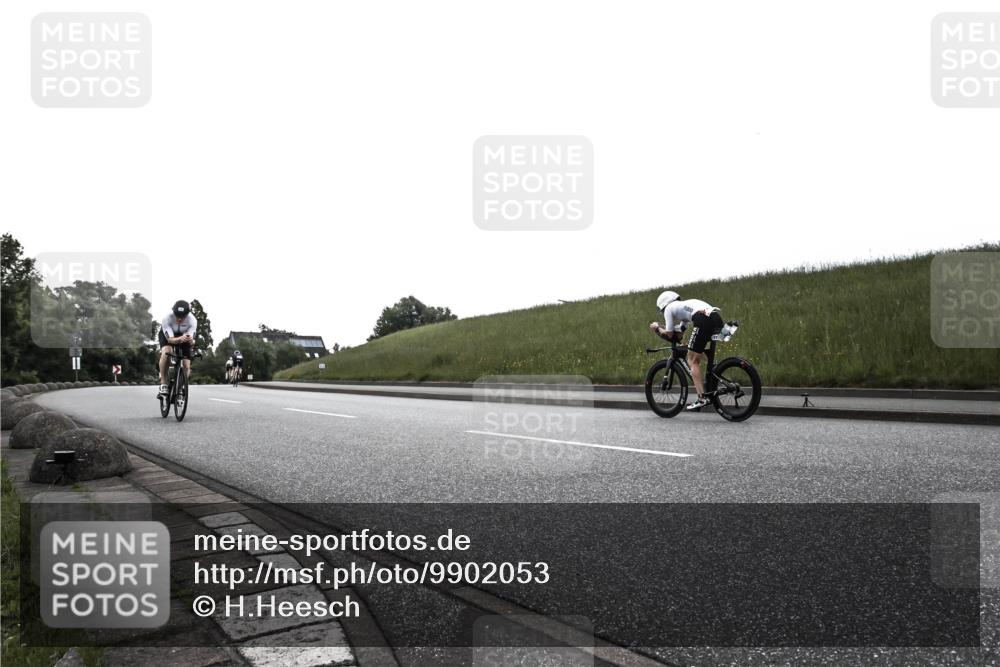 21.06.2026 - 29. Vierlanden-Triathlon H.Heesch http://msf.ph/oto/9902053 21.06.2026 09:32:13 Radfahren 48, 131, 220 meine-sportfotos.de