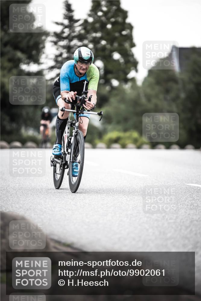 21.06.2026 - 29. Vierlanden-Triathlon H.Heesch http://msf.ph/oto/9902061 21.06.2026 10:13:03 Radfahren 48, 70, 180, 232, 429 meine-sportfotos.de