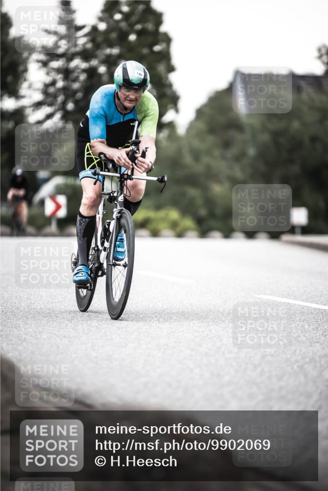 21.06.2026 - 29. Vierlanden-Triathlon H.Heesch http://msf.ph/oto/9902069 21.06.2026 10:13:03 Radfahren 48, 70, 180, 232, 429 meine-sportfotos.de