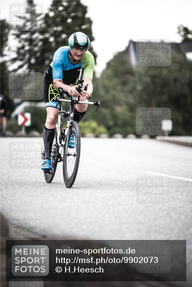 21.06.2026 - 29. Vierlanden-Triathlon H.Heesch http://msf.ph/oto/9902073 21.06.2026 10:13:03 Radfahren 48, 70, 180, 232, 429 meine-sportfotos.de