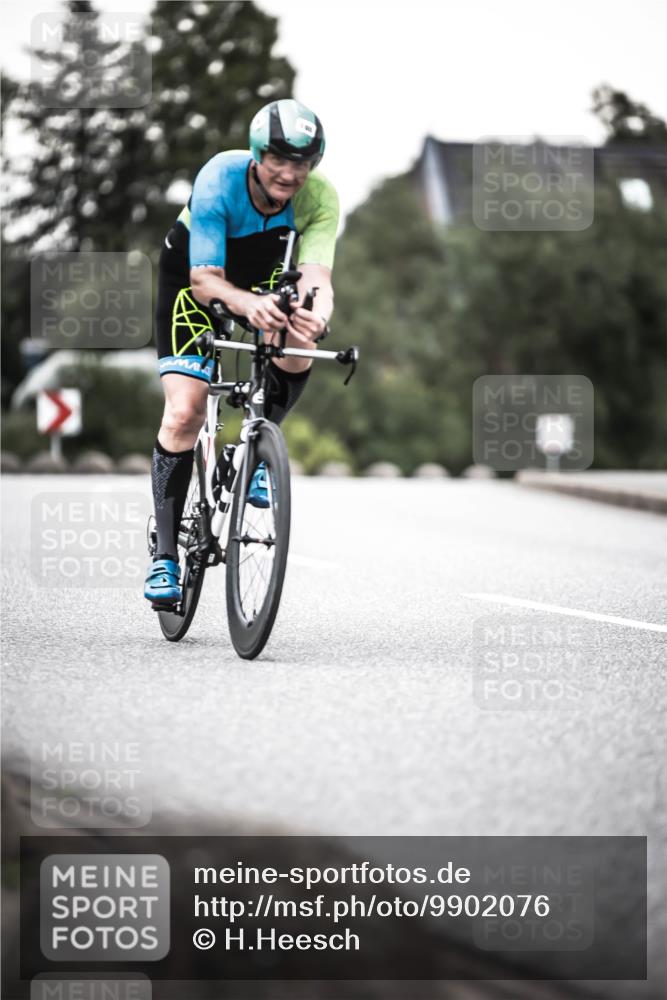 21.06.2026 - 29. Vierlanden-Triathlon H.Heesch http://msf.ph/oto/9902076 21.06.2026 10:13:03 Radfahren 48, 70, 180, 232, 429 meine-sportfotos.de