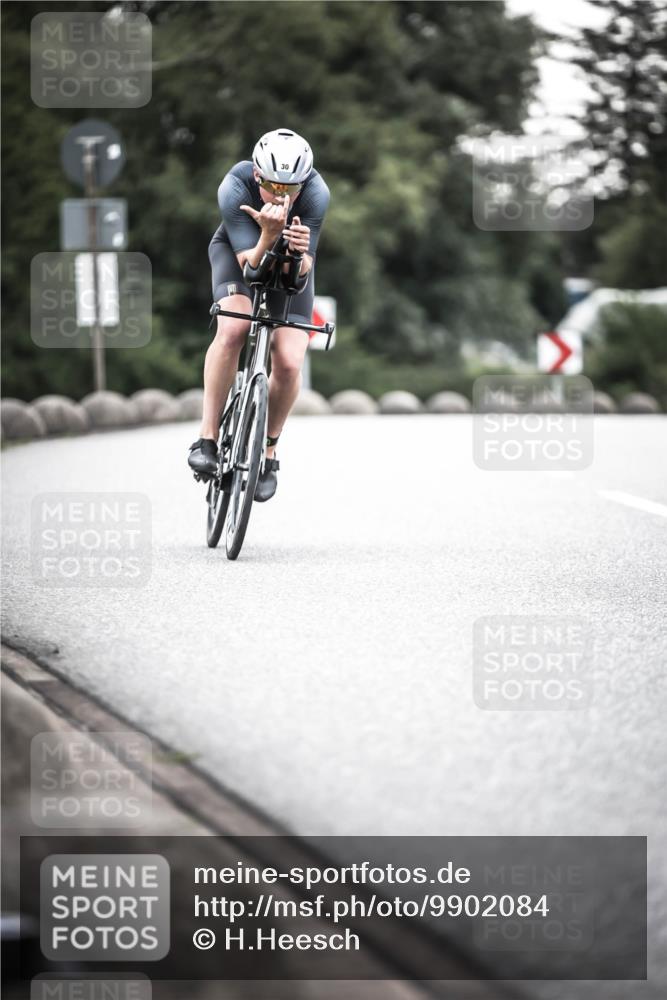 21.06.2026 - 29. Vierlanden-Triathlon H.Heesch http://msf.ph/oto/9902084 21.06.2026 09:45:05 Radfahren 30, 284 meine-sportfotos.de
