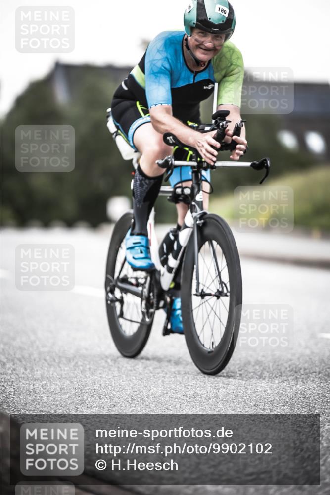 21.06.2026 - 29. Vierlanden-Triathlon H.Heesch http://msf.ph/oto/9902102 21.06.2026 10:13:04 Radfahren 36, 48, 70, 180, 232, 429 meine-sportfotos.de
