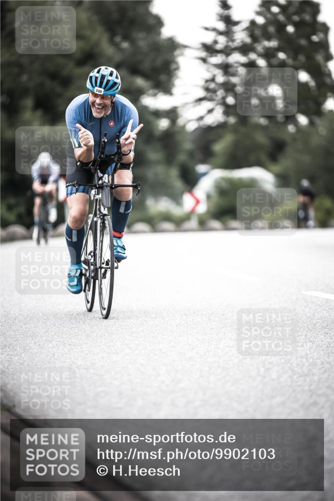 21.06.2026 - 29. Vierlanden-Triathlon H.Heesch http://msf.ph/oto/9902103 21.06.2026 09:45:15 Radfahren 79, 200, 261, 268, 290 meine-sportfotos.de