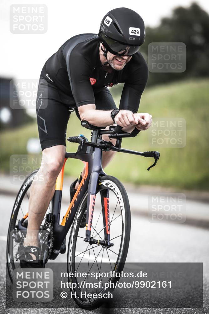 21.06.2026 - 29. Vierlanden-Triathlon H.Heesch http://msf.ph/oto/9902161 21.06.2026 10:13:08 Radfahren 36, 48, 70, 232, 275, 429 meine-sportfotos.de