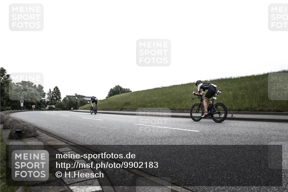 21.06.2026 - 29. Vierlanden-Triathlon H.Heesch http://msf.ph/oto/9902183 21.06.2026 09:36:27 Radfahren 283 meine-sportfotos.de