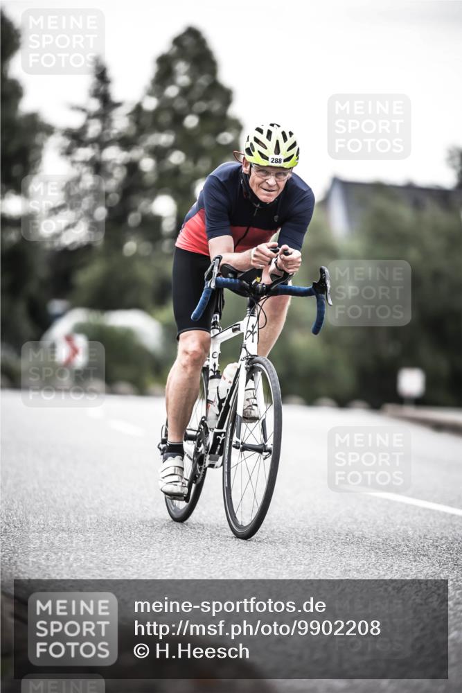 21.06.2026 - 29. Vierlanden-Triathlon H.Heesch http://msf.ph/oto/9902208 21.06.2026 09:47:05 Radfahren 148, 172, 288 meine-sportfotos.de