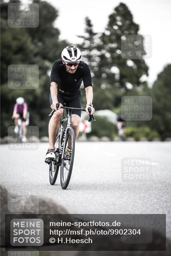 21.06.2026 - 29. Vierlanden-Triathlon H.Heesch http://msf.ph/oto/9902304 21.06.2026 10:13:20 Radfahren 9, 26, 60, 90, 126, 276, 395, 431 meine-sportfotos.de