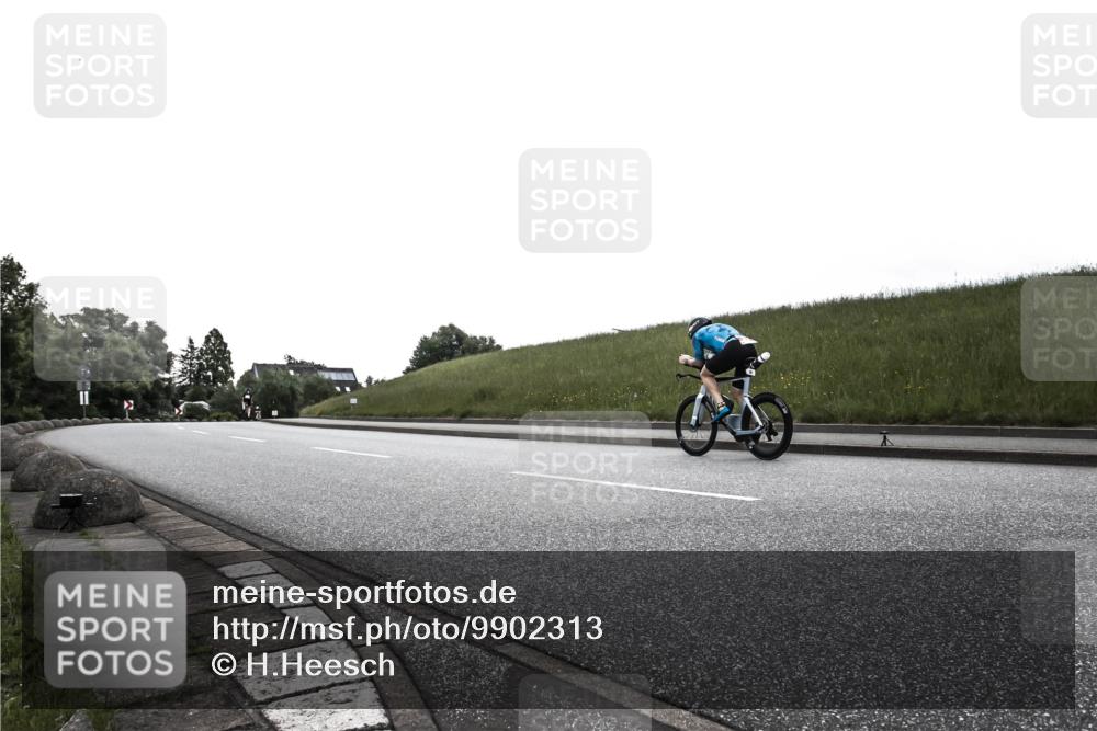 21.06.2026 - 29. Vierlanden-Triathlon H.Heesch http://msf.ph/oto/9902313 21.06.2026 09:40:58 Radfahren  meine-sportfotos.de