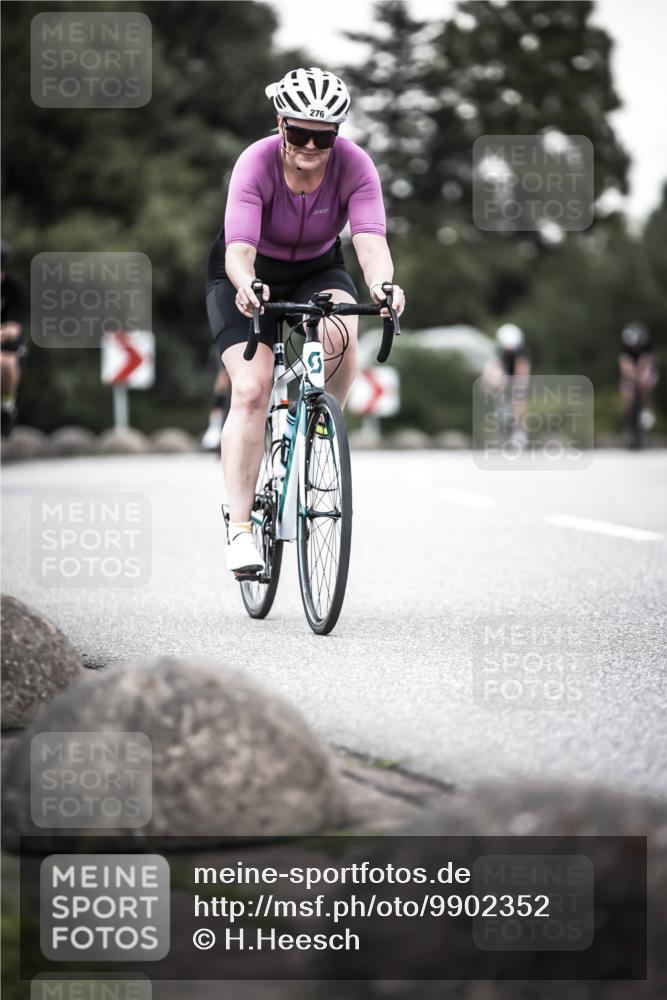 21.06.2026 - 29. Vierlanden-Triathlon H.Heesch http://msf.ph/oto/9902352 21.06.2026 10:13:25 Radfahren 9, 26, 75, 90, 236, 276 meine-sportfotos.de