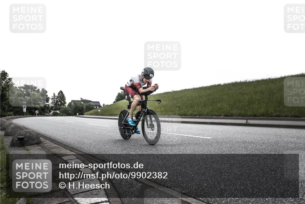 21.06.2026 - 29. Vierlanden-Triathlon H.Heesch http://msf.ph/oto/9902382 21.06.2026 09:43:38 Radfahren 60 meine-sportfotos.de