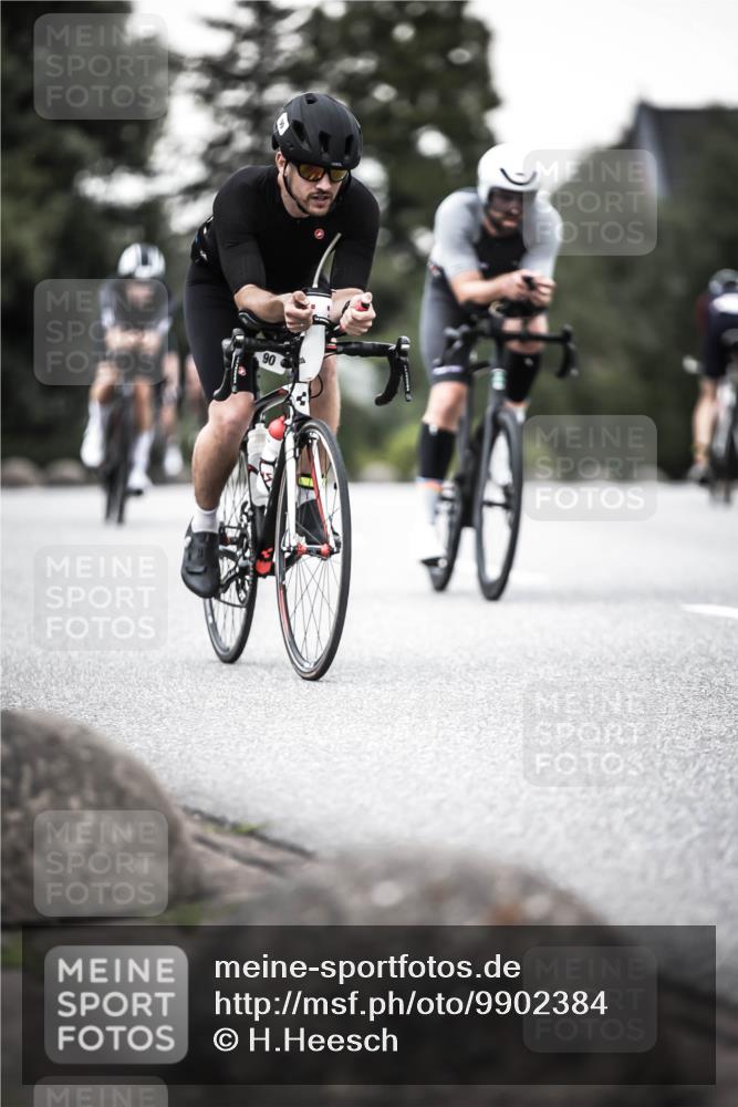 21.06.2026 - 29. Vierlanden-Triathlon H.Heesch http://msf.ph/oto/9902384 21.06.2026 10:13:27 Radfahren 9, 26, 75, 90, 236, 276 meine-sportfotos.de