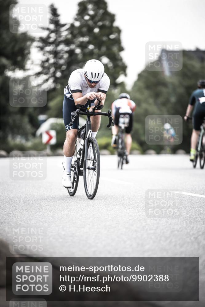 21.06.2026 - 29. Vierlanden-Triathlon H.Heesch http://msf.ph/oto/9902388 21.06.2026 09:53:33 Radfahren 51, 74, 79, 183, 219, 268, 302 meine-sportfotos.de