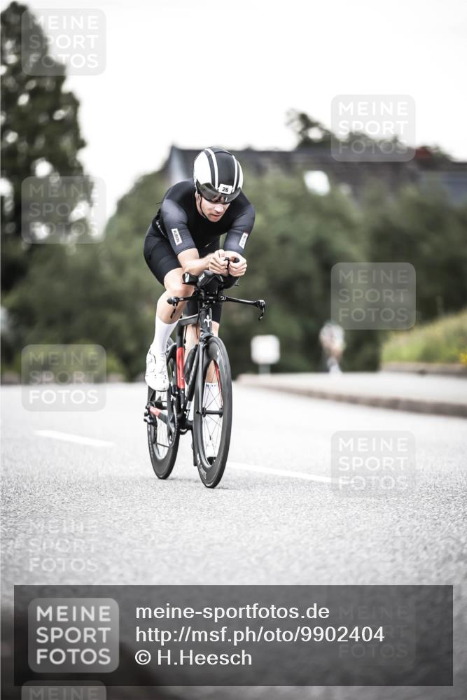 21.06.2026 - 29. Vierlanden-Triathlon H.Heesch http://msf.ph/oto/9902404 21.06.2026 10:13:29 Radfahren 9, 26, 75, 90, 236, 276 meine-sportfotos.de