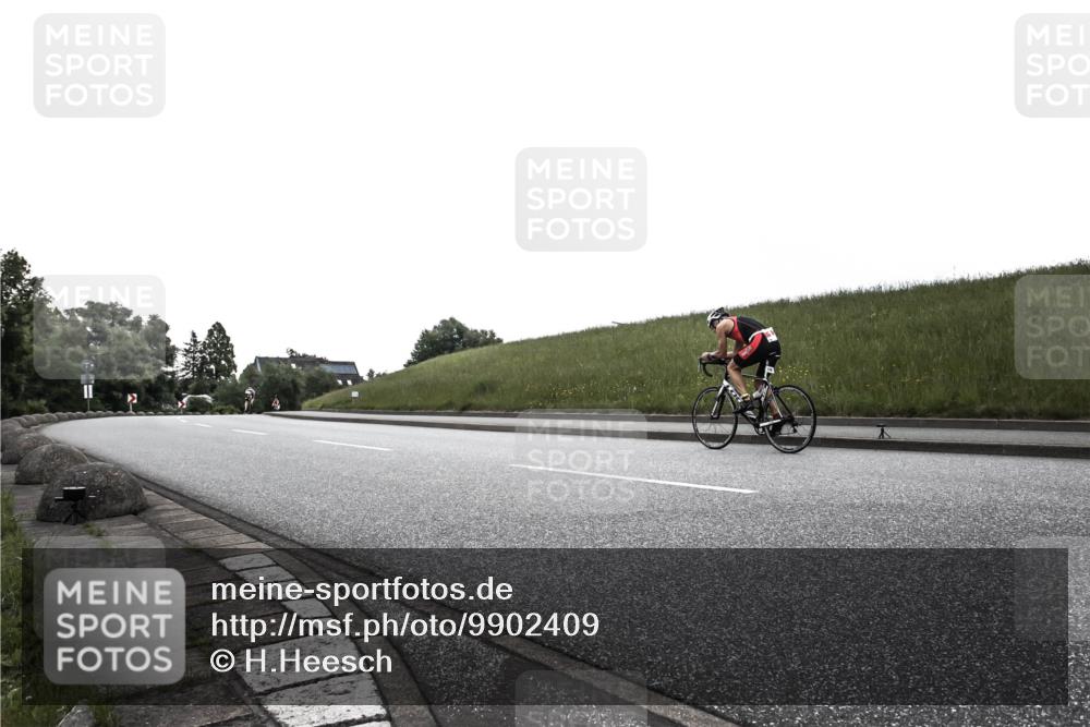 21.06.2026 - 29. Vierlanden-Triathlon H.Heesch http://msf.ph/oto/9902409 21.06.2026 09:44:02 Radfahren  meine-sportfotos.de