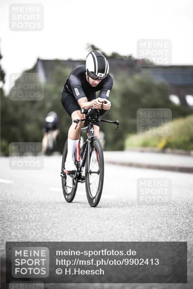 21.06.2026 - 29. Vierlanden-Triathlon H.Heesch http://msf.ph/oto/9902413 21.06.2026 10:13:29 Radfahren 9, 26, 75, 90, 236, 276 meine-sportfotos.de