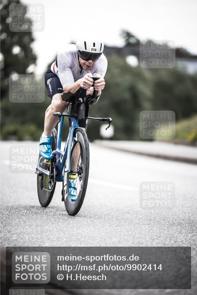 21.06.2026 - 29. Vierlanden-Triathlon H.Heesch http://msf.ph/oto/9902414 21.06.2026 09:53:45 Radfahren 72, 78, 91, 106, 112, 210, 266, 284 meine-sportfotos.de