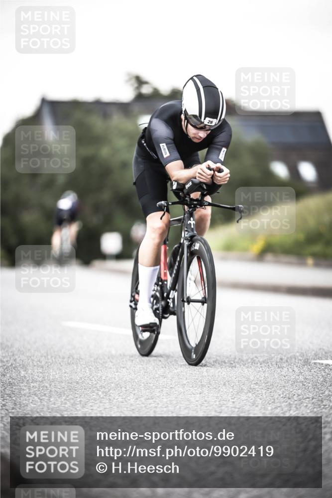 21.06.2026 - 29. Vierlanden-Triathlon H.Heesch http://msf.ph/oto/9902419 21.06.2026 10:13:29 Radfahren 9, 26, 75, 90, 236, 276 meine-sportfotos.de