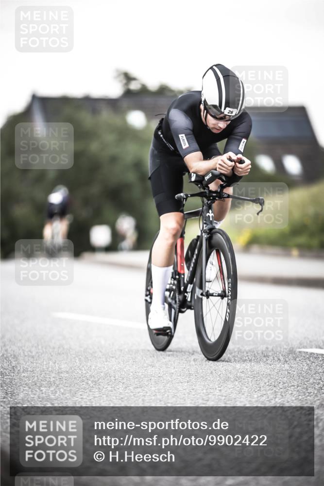 21.06.2026 - 29. Vierlanden-Triathlon H.Heesch http://msf.ph/oto/9902422 21.06.2026 10:13:29 Radfahren 9, 26, 75, 90, 236, 276 meine-sportfotos.de