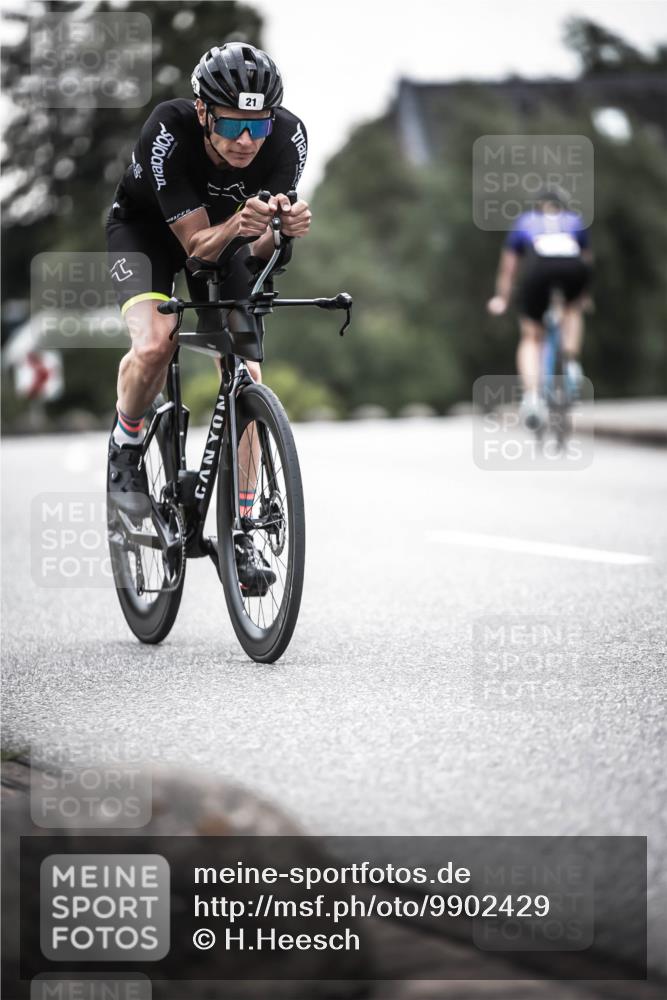 21.06.2026 - 29. Vierlanden-Triathlon H.Heesch http://msf.ph/oto/9902429 21.06.2026 09:54:17 Radfahren 21, 27, 164, 294 meine-sportfotos.de