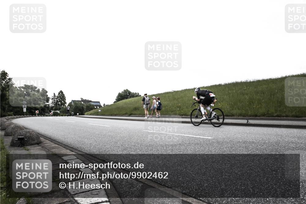 21.06.2026 - 29. Vierlanden-Triathlon H.Heesch http://msf.ph/oto/9902462 21.06.2026 09:45:28 Radfahren 128 meine-sportfotos.de