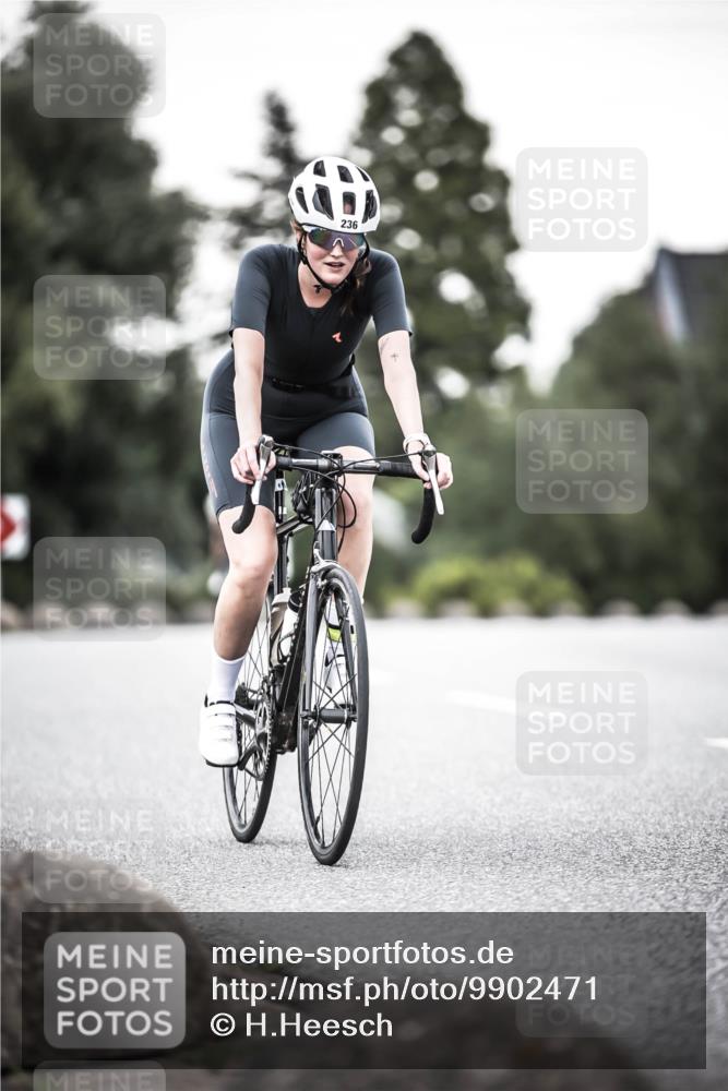 21.06.2026 - 29. Vierlanden-Triathlon H.Heesch http://msf.ph/oto/9902471 21.06.2026 10:13:33 Radfahren 44, 75, 236 meine-sportfotos.de