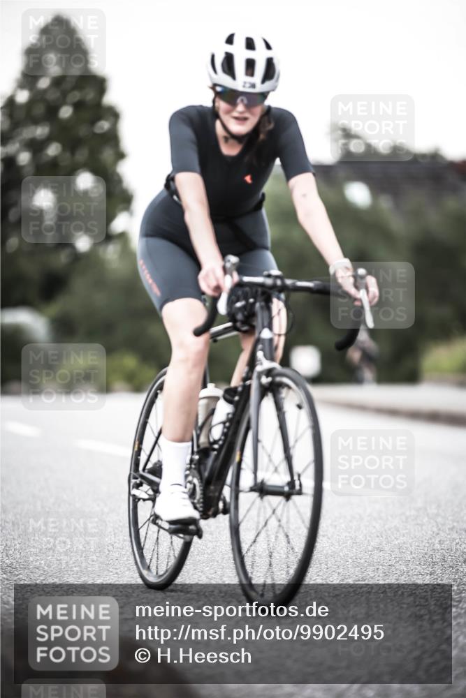 21.06.2026 - 29. Vierlanden-Triathlon H.Heesch http://msf.ph/oto/9902495 21.06.2026 10:13:33 Radfahren 44, 75, 236 meine-sportfotos.de