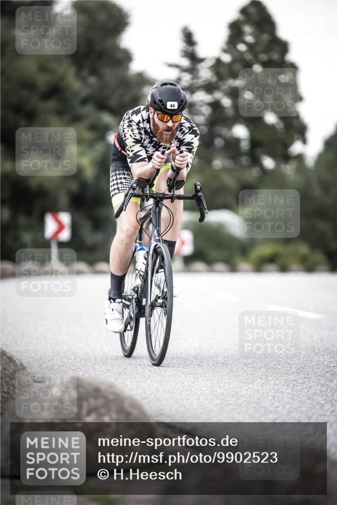 21.06.2026 - 29. Vierlanden-Triathlon H.Heesch http://msf.ph/oto/9902523 21.06.2026 10:13:38 Radfahren 44, 289 meine-sportfotos.de