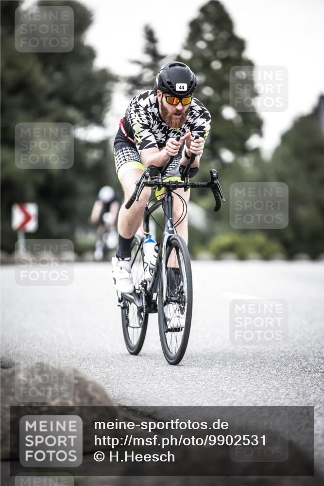 21.06.2026 - 29. Vierlanden-Triathlon H.Heesch http://msf.ph/oto/9902531 21.06.2026 10:13:38 Radfahren 44, 289 meine-sportfotos.de