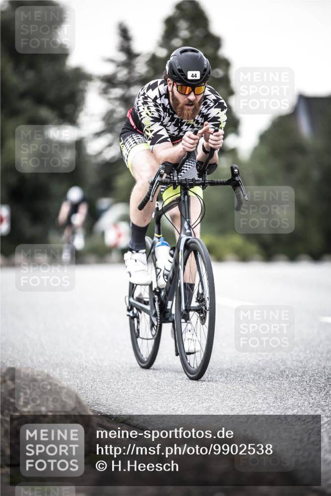21.06.2026 - 29. Vierlanden-Triathlon H.Heesch http://msf.ph/oto/9902538 21.06.2026 10:13:38 Radfahren 44, 289 meine-sportfotos.de