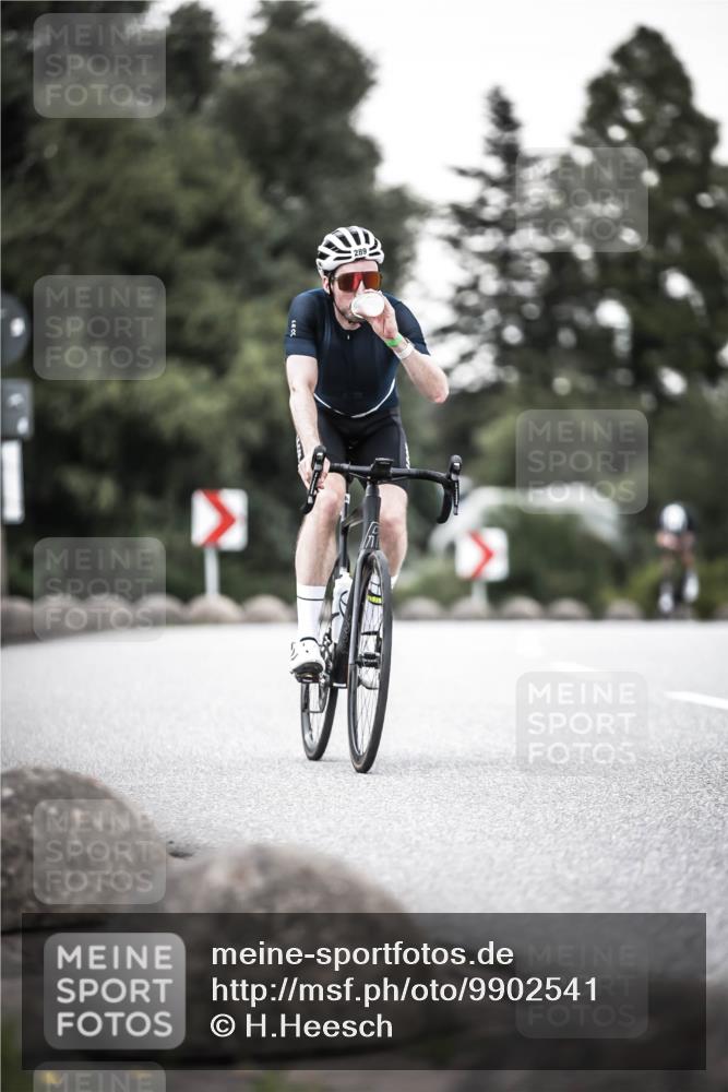 21.06.2026 - 29. Vierlanden-Triathlon H.Heesch http://msf.ph/oto/9902541 21.06.2026 10:13:42 Radfahren 86, 289 meine-sportfotos.de