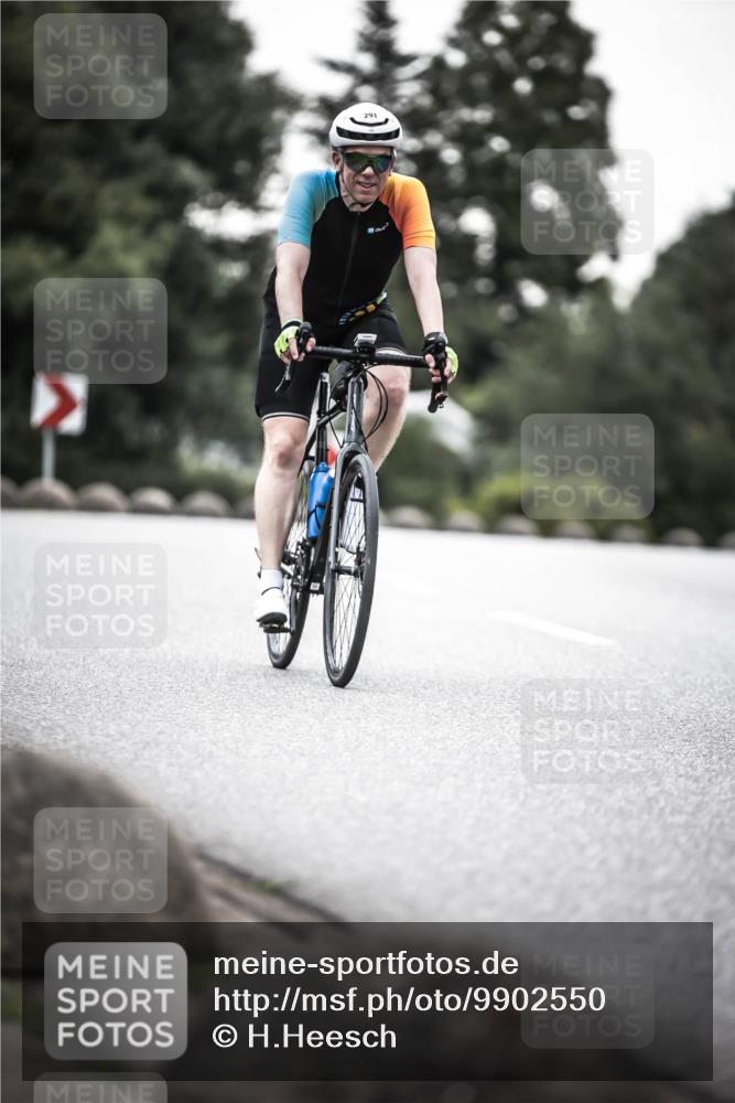 21.06.2026 - 29. Vierlanden-Triathlon H.Heesch http://msf.ph/oto/9902550 21.06.2026 09:56:34 Radfahren 103, 259, 291 meine-sportfotos.de