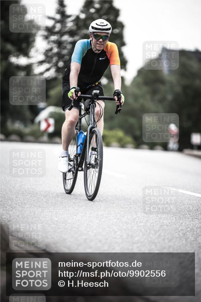 21.06.2026 - 29. Vierlanden-Triathlon H.Heesch http://msf.ph/oto/9902556 21.06.2026 09:56:34 Radfahren 103, 259, 291 meine-sportfotos.de