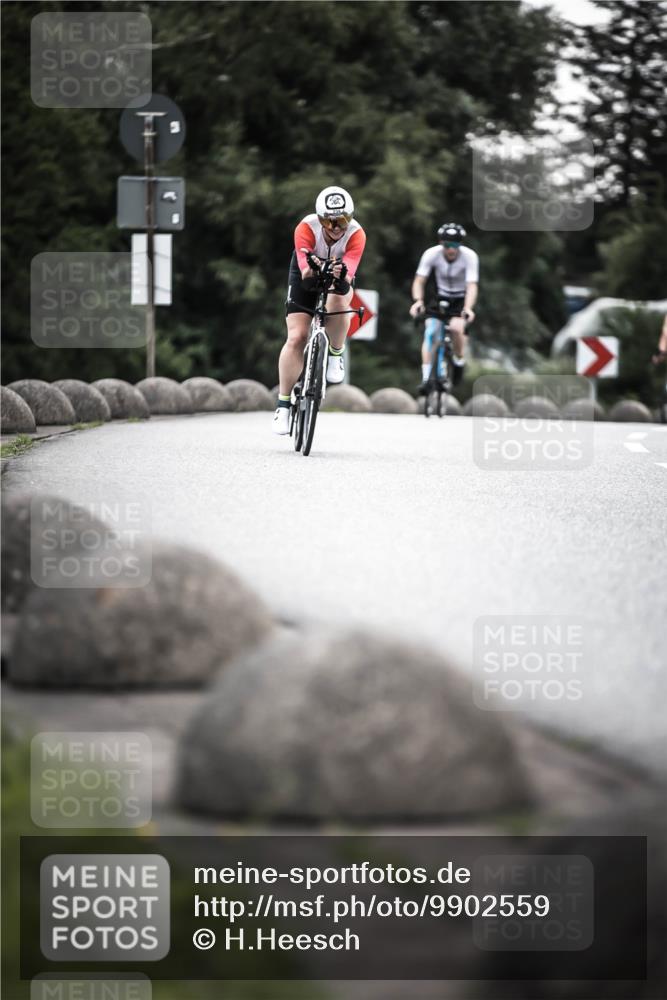 21.06.2026 - 29. Vierlanden-Triathlon H.Heesch http://msf.ph/oto/9902559 21.06.2026 09:56:41 Radfahren 12, 13, 174, 239, 259 meine-sportfotos.de