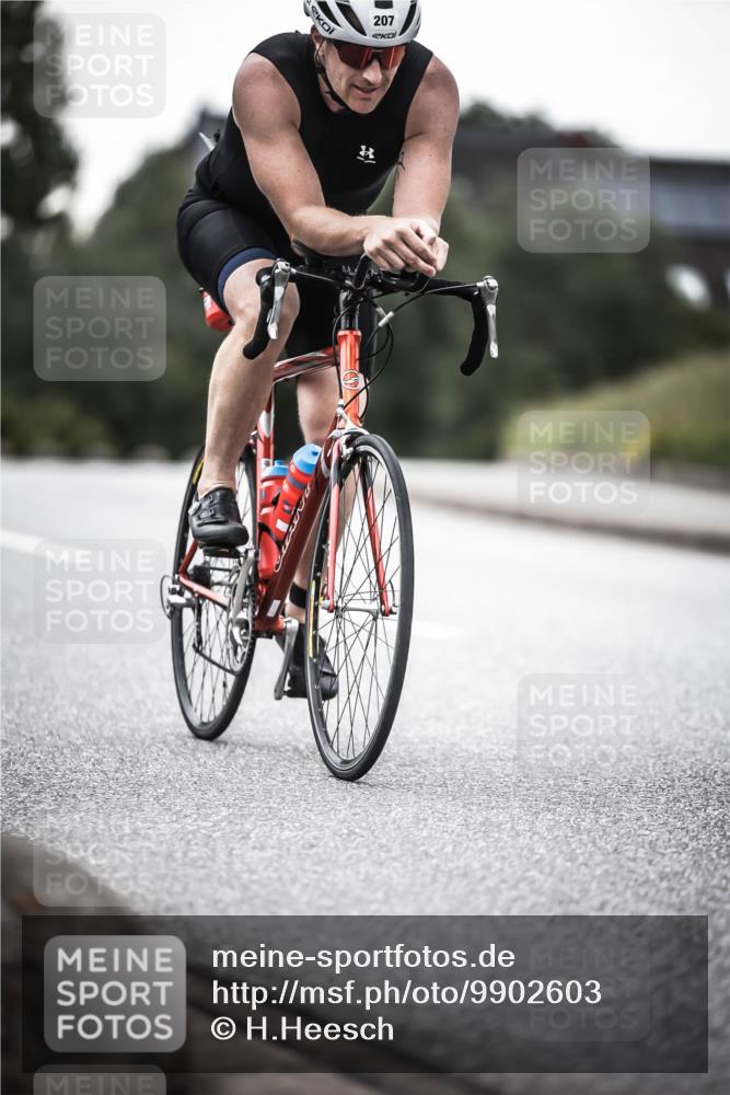 21.06.2026 - 29. Vierlanden-Triathlon H.Heesch http://msf.ph/oto/9902603 21.06.2026 09:57:37 Radfahren 109, 175, 207 meine-sportfotos.de