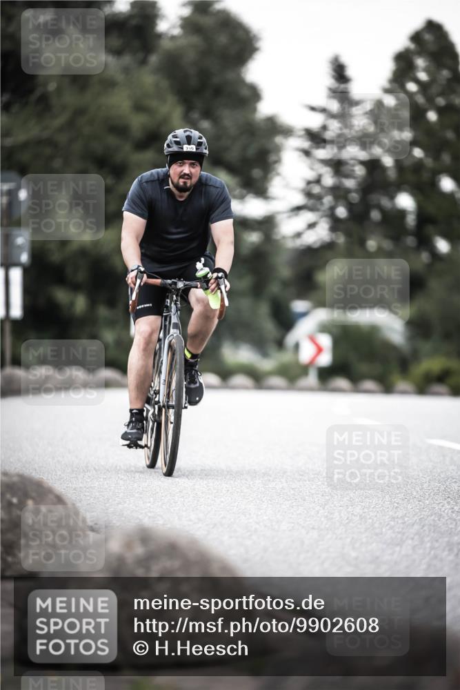 21.06.2026 - 29. Vierlanden-Triathlon H.Heesch http://msf.ph/oto/9902608 21.06.2026 10:13:57 Radfahren 190, 330 meine-sportfotos.de
