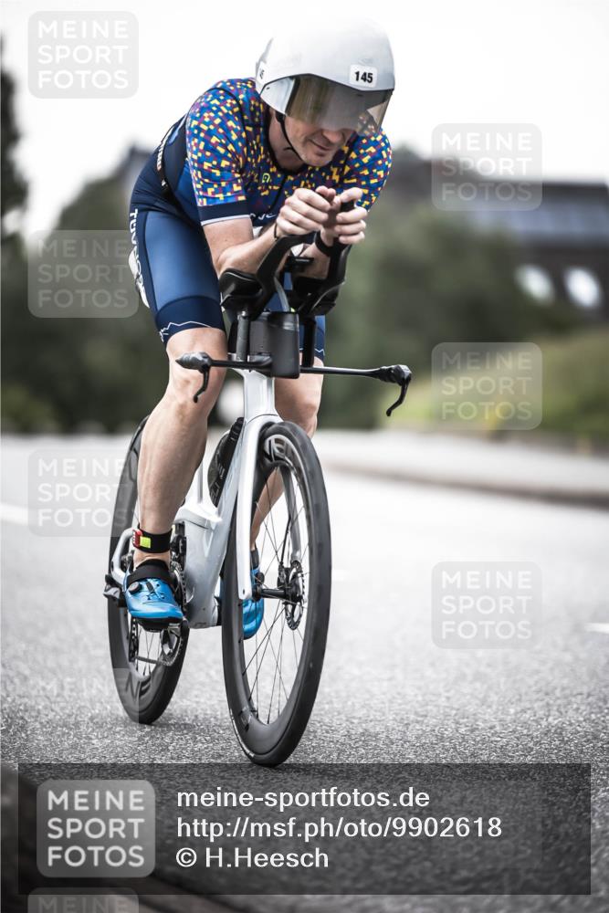 21.06.2026 - 29. Vierlanden-Triathlon H.Heesch http://msf.ph/oto/9902618 21.06.2026 09:57:49 Radfahren 145, 147 meine-sportfotos.de