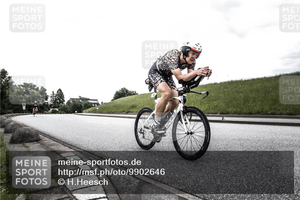 21.06.2026 - 29. Vierlanden-Triathlon H.Heesch http://msf.ph/oto/9902646 21.06.2026 09:51:24 Radfahren 32, 41, 42, 129 meine-sportfotos.de