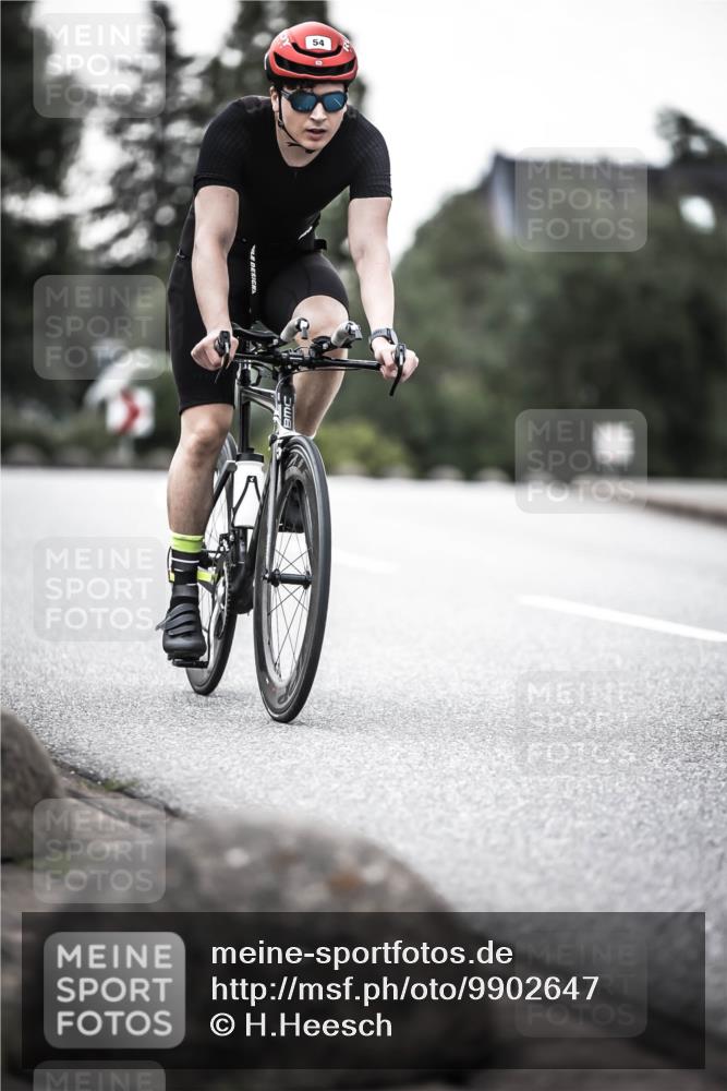 21.06.2026 - 29. Vierlanden-Triathlon H.Heesch http://msf.ph/oto/9902647 21.06.2026 09:58:08 Radfahren 19, 54, 165, 267 meine-sportfotos.de