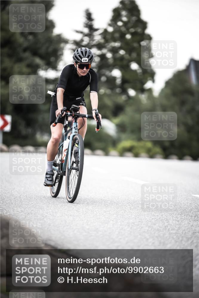 21.06.2026 - 29. Vierlanden-Triathlon H.Heesch http://msf.ph/oto/9902663 21.06.2026 10:14:14 Radfahren 6, 37, 130, 140, 195, 204, 238, 464 meine-sportfotos.de