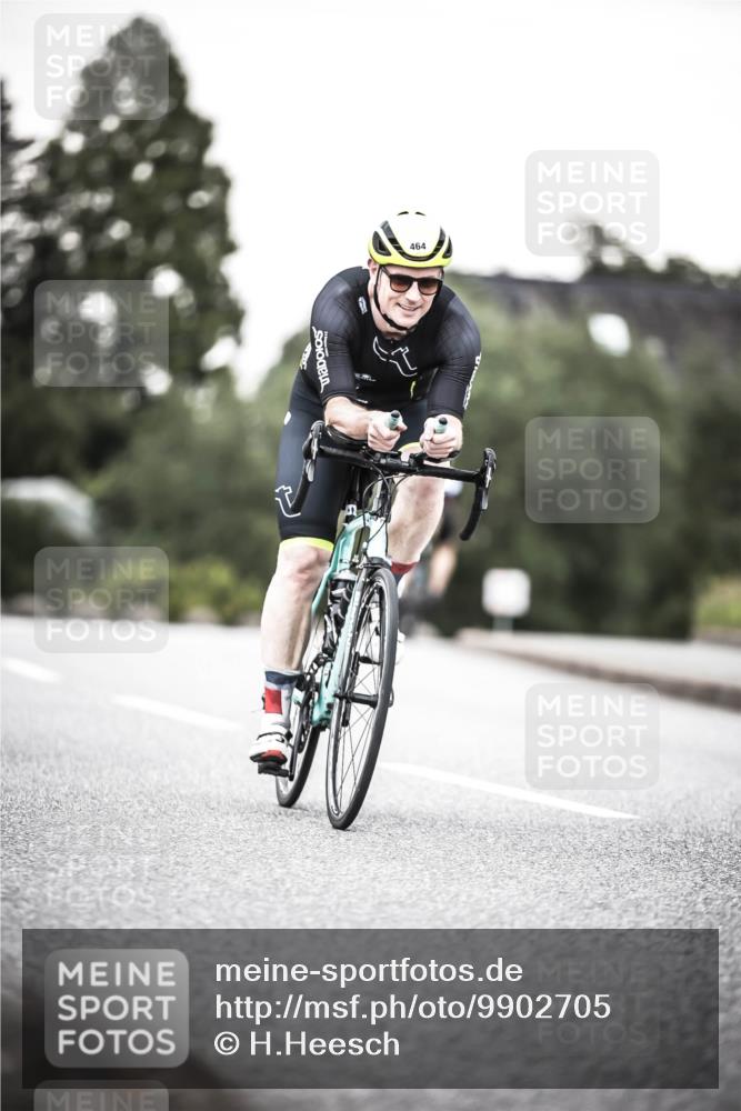 21.06.2026 - 29. Vierlanden-Triathlon H.Heesch http://msf.ph/oto/9902705 21.06.2026 10:14:16 Radfahren 6, 37, 130, 140, 195, 204, 238, 464 meine-sportfotos.de