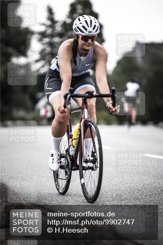21.06.2026 - 29. Vierlanden-Triathlon H.Heesch http://msf.ph/oto/9902747 21.06.2026 10:02:11 Radfahren 55, 78, 265, 273, 280, 301 meine-sportfotos.de