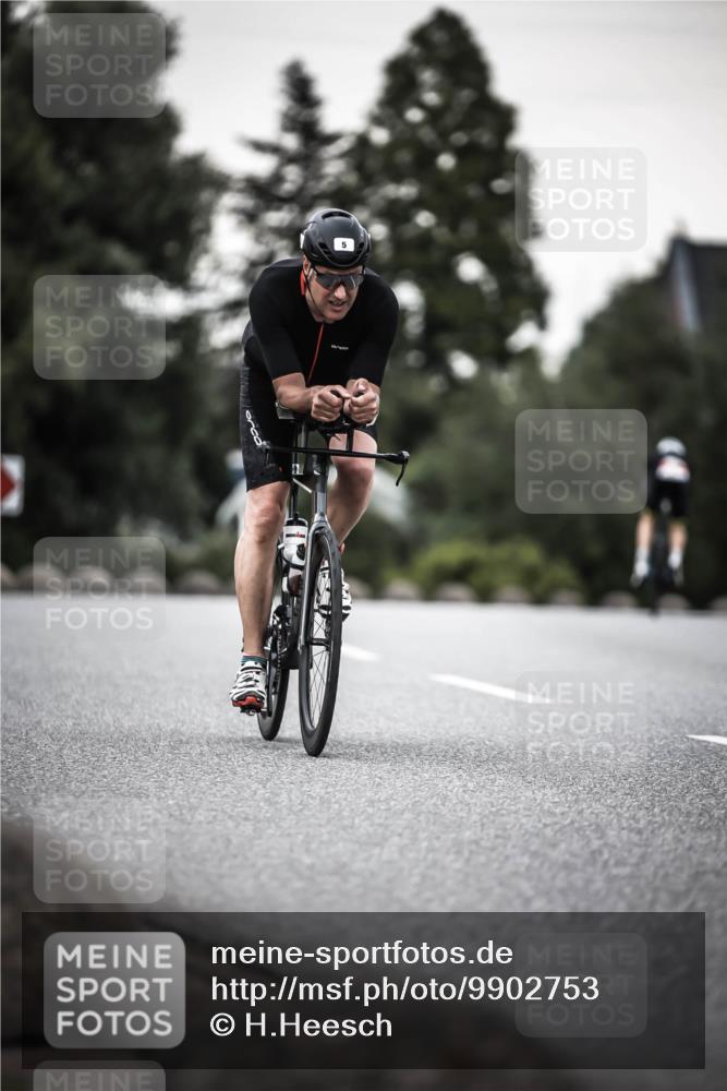 21.06.2026 - 29. Vierlanden-Triathlon H.Heesch http://msf.ph/oto/9902753 21.06.2026 10:14:24 Radfahren 5, 94, 204, 241 meine-sportfotos.de