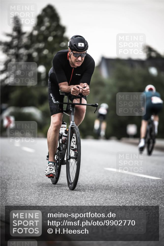 21.06.2026 - 29. Vierlanden-Triathlon H.Heesch http://msf.ph/oto/9902770 21.06.2026 10:14:24 Radfahren 5, 94, 204, 241 meine-sportfotos.de