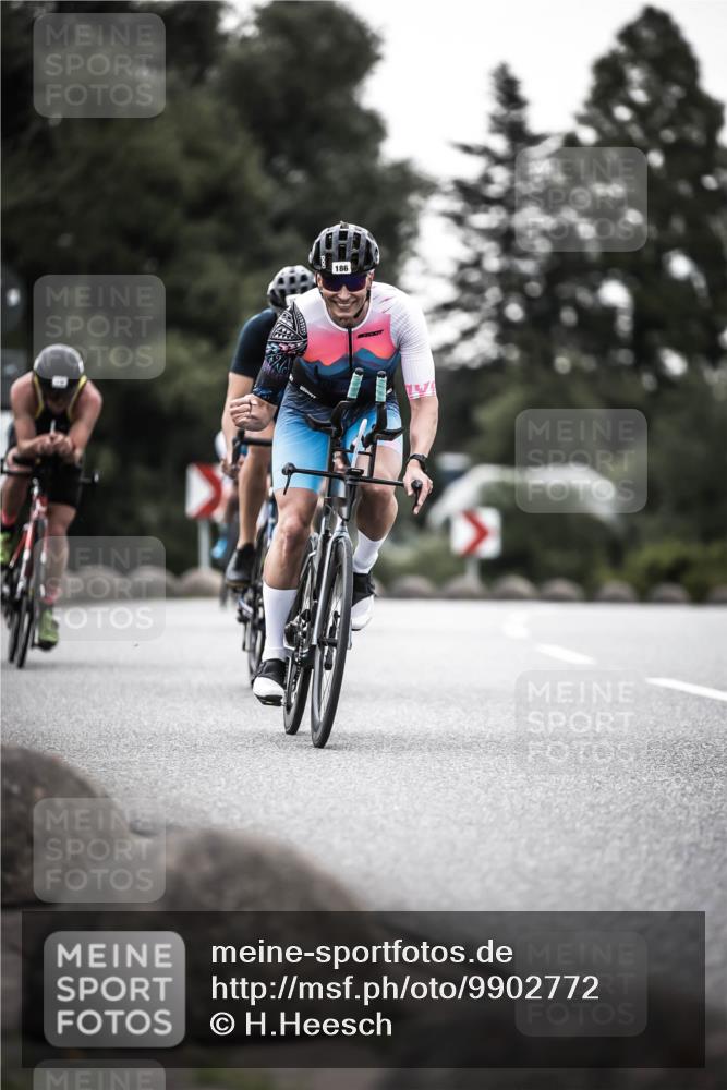 21.06.2026 - 29. Vierlanden-Triathlon H.Heesch http://msf.ph/oto/9902772 21.06.2026 10:02:23 Radfahren 72, 118, 119, 141, 186, 339 meine-sportfotos.de