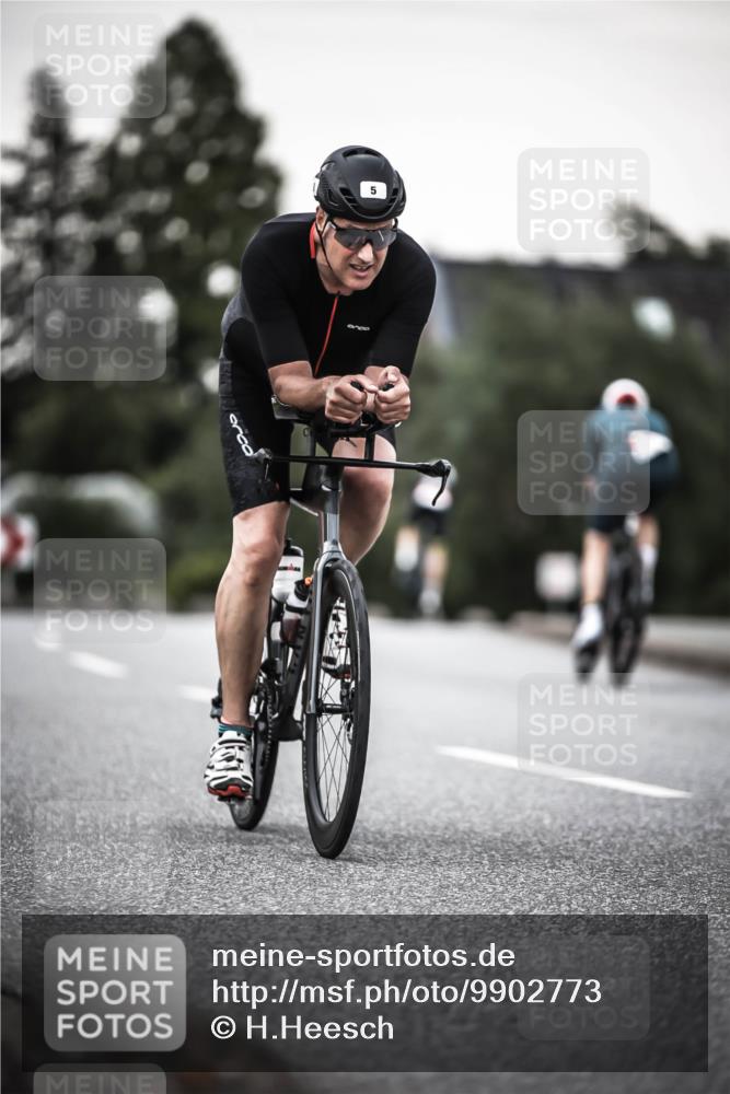 21.06.2026 - 29. Vierlanden-Triathlon H.Heesch http://msf.ph/oto/9902773 21.06.2026 10:14:24 Radfahren 5, 94, 204, 241 meine-sportfotos.de