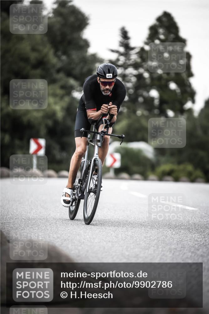 21.06.2026 - 29. Vierlanden-Triathlon H.Heesch http://msf.ph/oto/9902786 21.06.2026 10:14:36 Radfahren 31, 425 meine-sportfotos.de