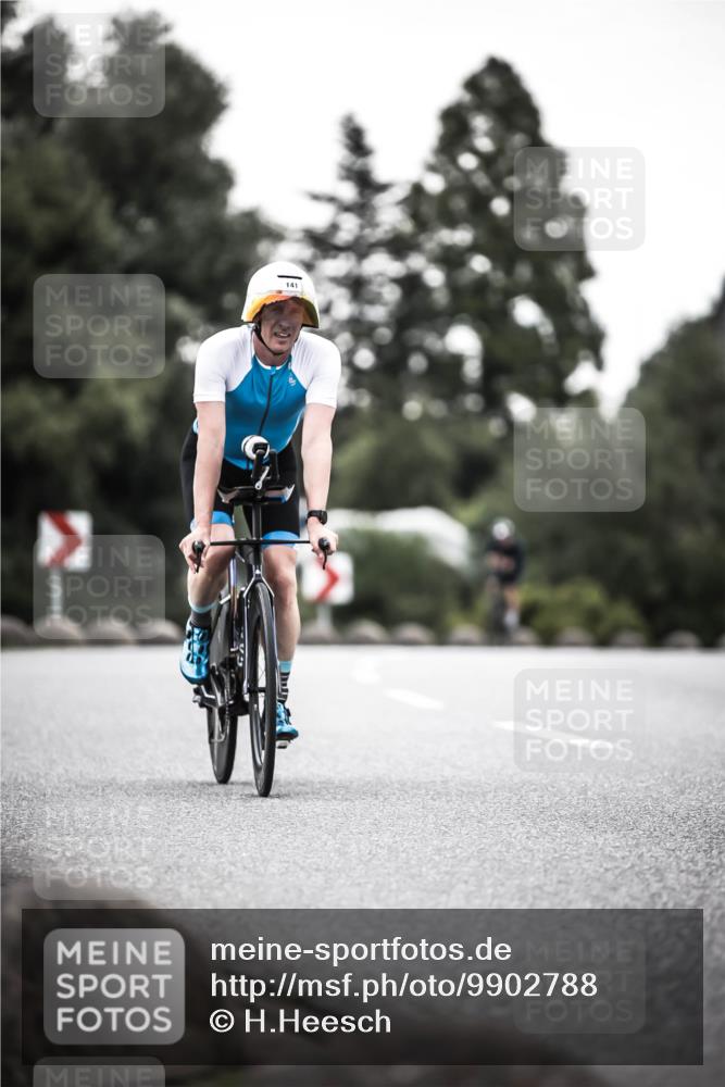 21.06.2026 - 29. Vierlanden-Triathlon H.Heesch http://msf.ph/oto/9902788 21.06.2026 10:02:26 Radfahren 4, 27, 118, 119, 141, 186, 339 meine-sportfotos.de