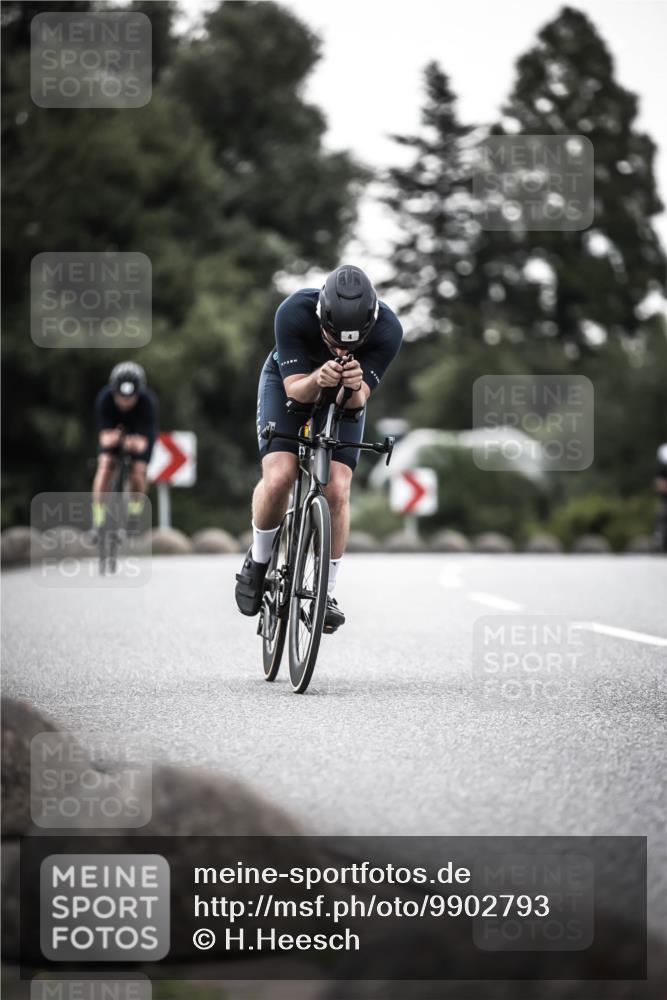 21.06.2026 - 29. Vierlanden-Triathlon H.Heesch http://msf.ph/oto/9902793 21.06.2026 10:02:32 Radfahren 4, 27, 99 meine-sportfotos.de